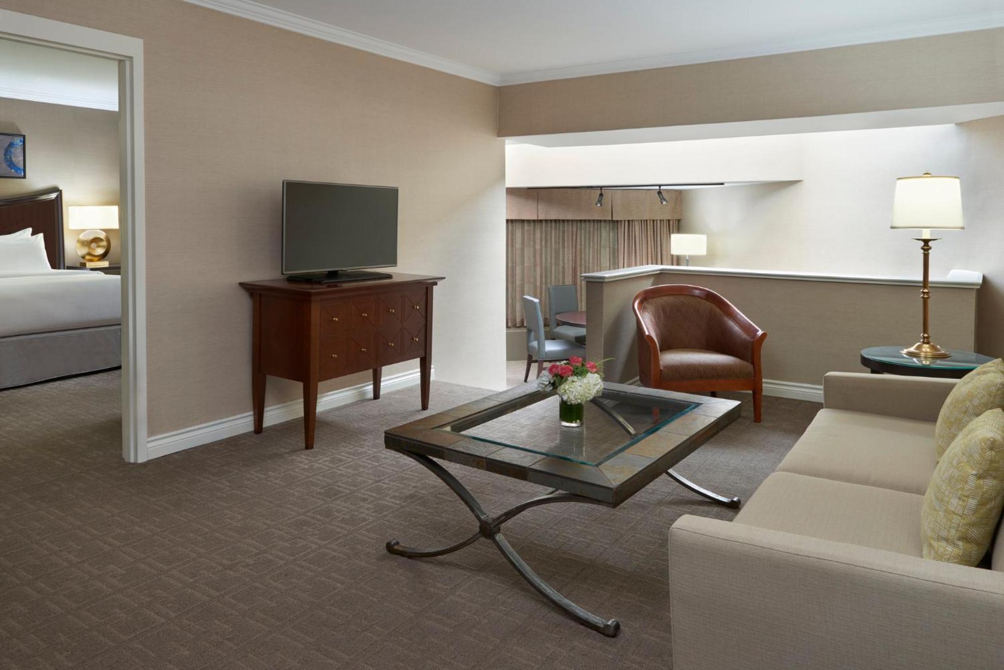 อินเตอร์คอนติเนนตัล โทรอนโต เซนเตอร์ Hotel โตรอนโต ภายนอก รูปภาพ
